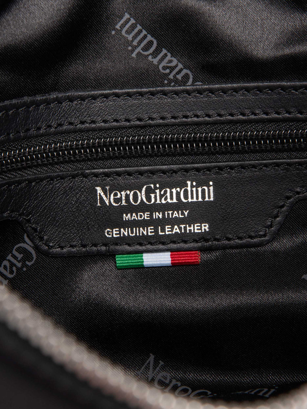 NERO GIARDINI Borsa a Tracolla Donna - Nero modello I443812D