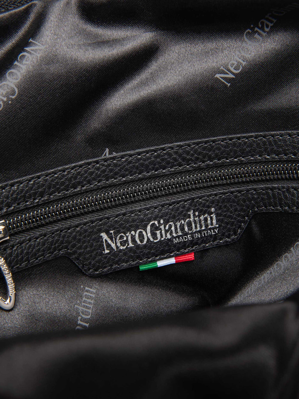 NERO GIARDINI Borsa a Zainetto Donna - Nero modello I443831D