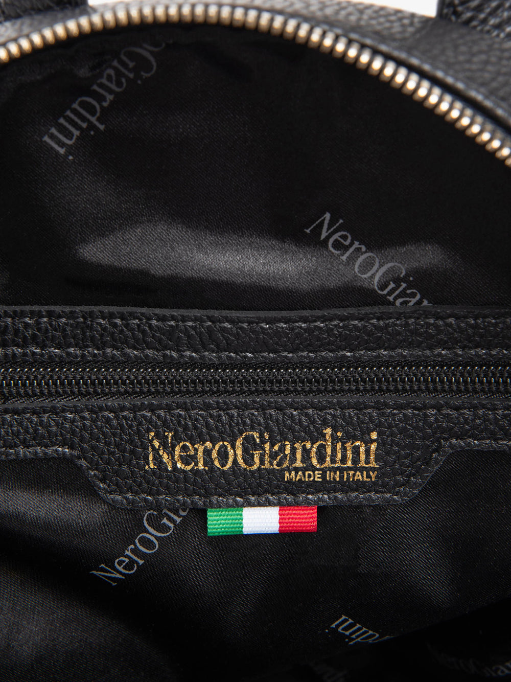 NERO GIARDINI Borsa a Zainetto Donna - Nero modello I443850D