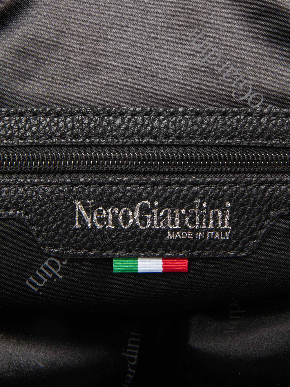 NERO GIARDINI Borsa a Zainetto Donna - Nero modello E543961D