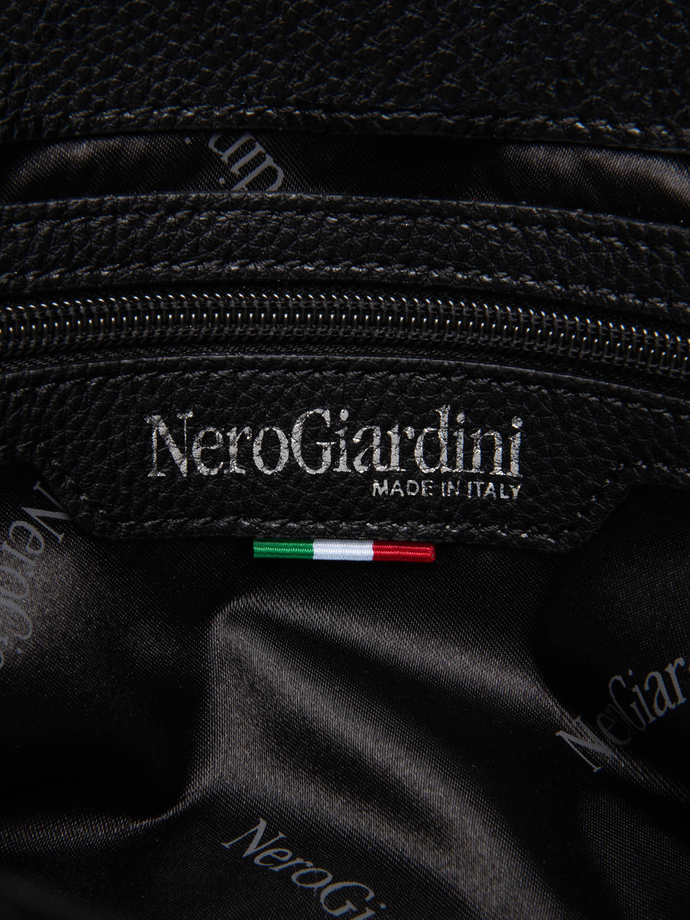 NERO GIARDINI Borsa a Tracolla Donna - Nero modello E543966D